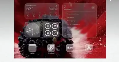 Esempio di stile Liquid Glass per un sito web